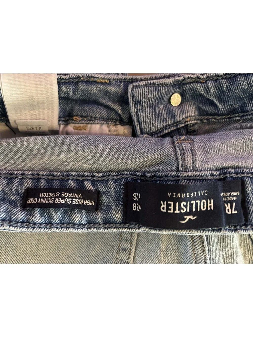 INDIGO REIN DISTRESSED JEANS